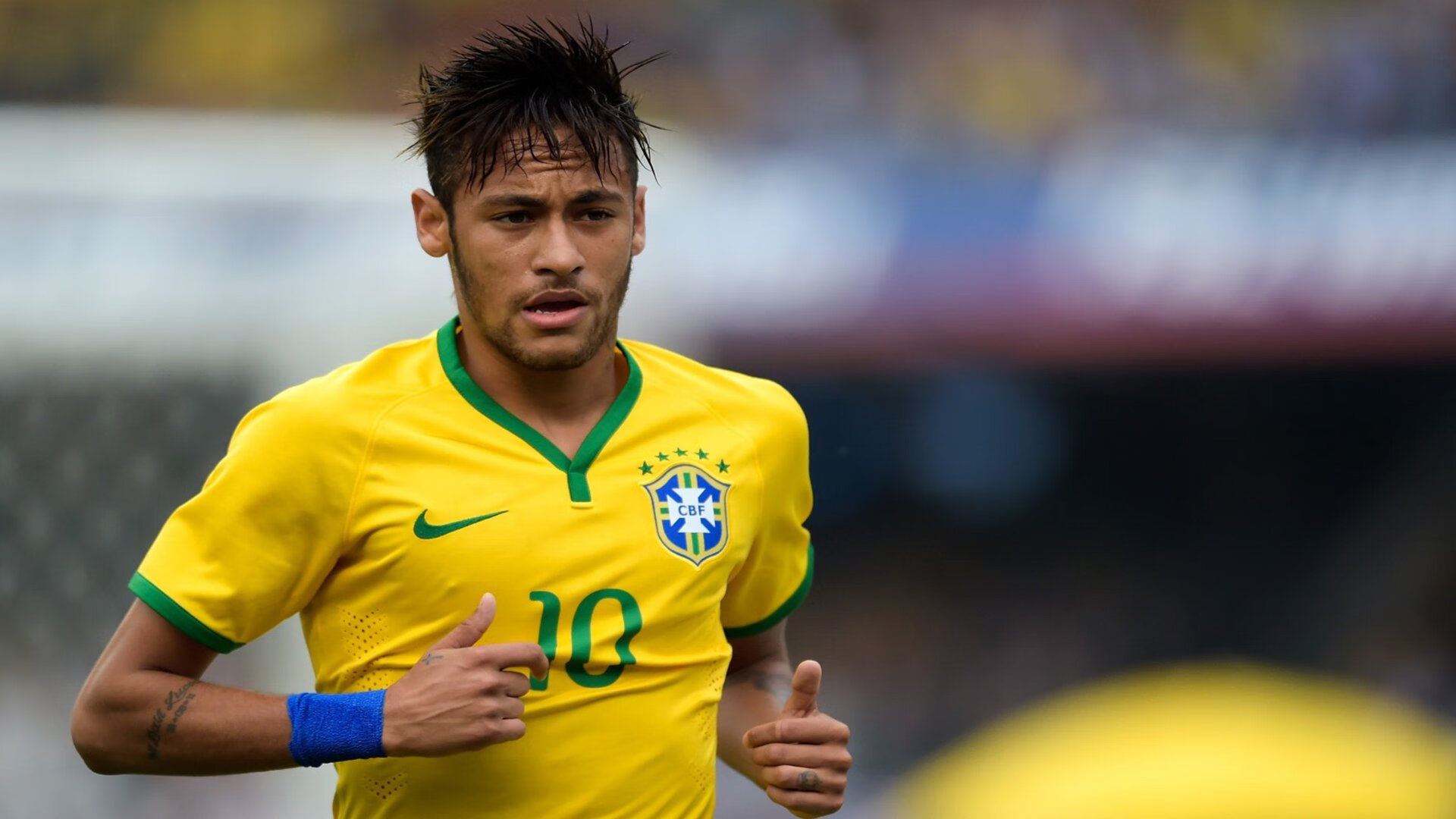 开云体育APP下载-球员公益行动，助力贫困儿童追逐足球梦，公益足球标语