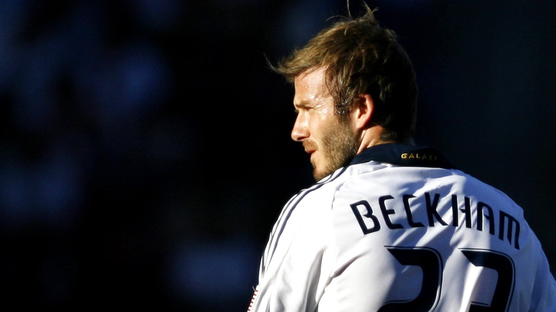 开云·体育官网-达米恩·麦肯齐：灵活的突破能力和精准的射门技巧让他成为全黑队的关键球员